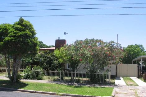 12 Burnett Ave, Braybrook, VIC 3019