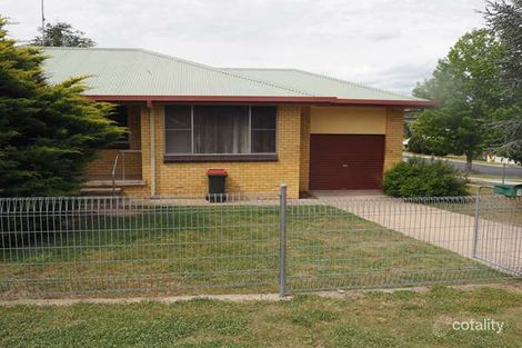 2/1 John St, Uralla, NSW 2358