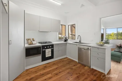 Property photo of 166 Pitt Road North Curl Curl NSW 2099