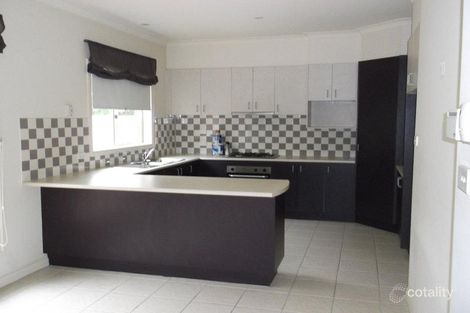 Property photo of 1 Kororoit Approach Caroline Springs VIC 3023
