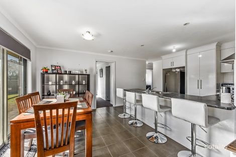 Property photo of 4 Radley Court Mount Gambier SA 5290