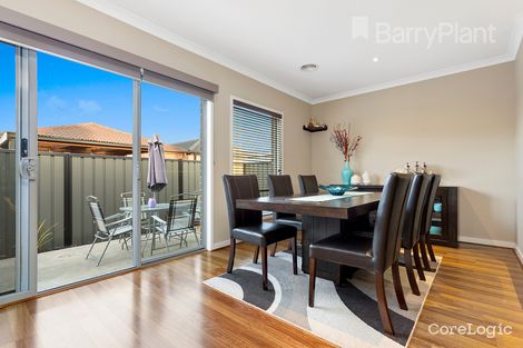 Property photo of 12 Woodgrove Street Craigieburn VIC 3064