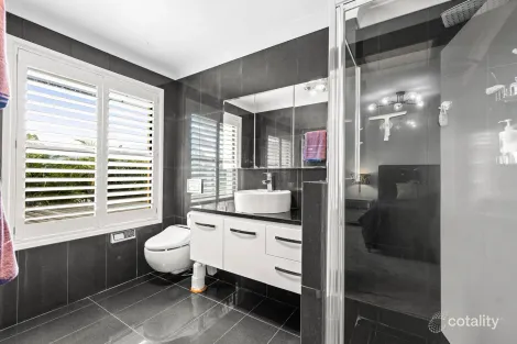 Property photo of 1C Bridge Street Mount Lofty QLD 4350
