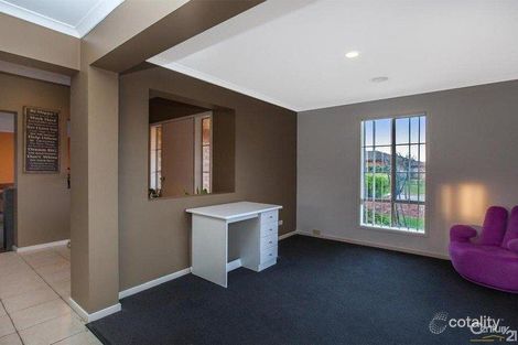 Property photo of 16 Wisteria Court Pakenham VIC 3810