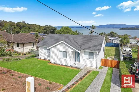 Property photo of 175 Northcliffe Drive Berkeley NSW 2506