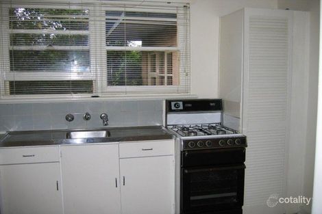 Property photo of 15/47 Yerrin Street Balwyn VIC 3103