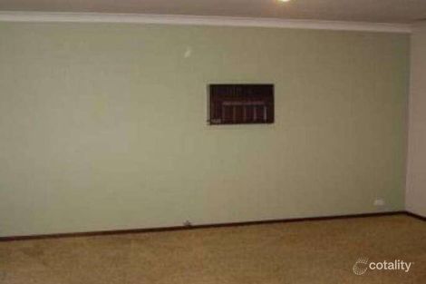 Property photo of 13 Liseron Way Ferndale WA 6148