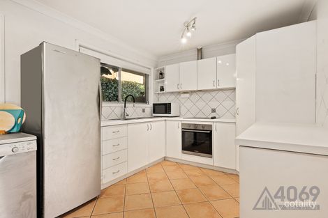 Property photo of 32 Lant Street Chapel Hill QLD 4069