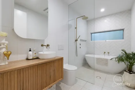 Property photo of 523 Main Road Eltham VIC 3095