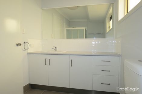 Property photo of 11 Cowan Crescent Emerald QLD 4720
