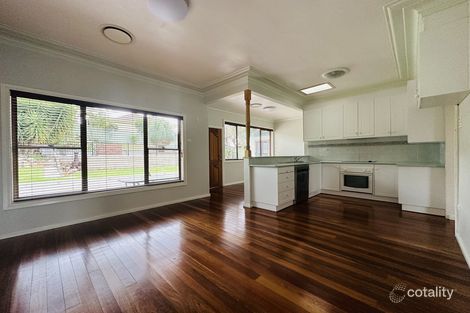 Property photo of 4 Figtree Crescent Figtree NSW 2525