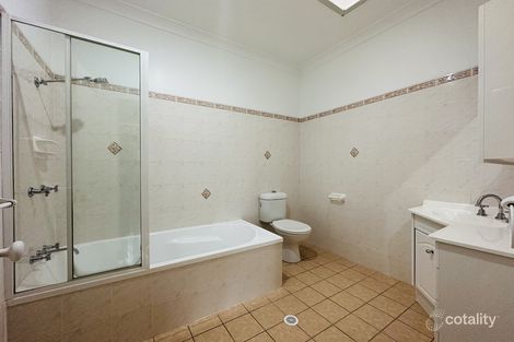 Property photo of 4 Figtree Crescent Figtree NSW 2525