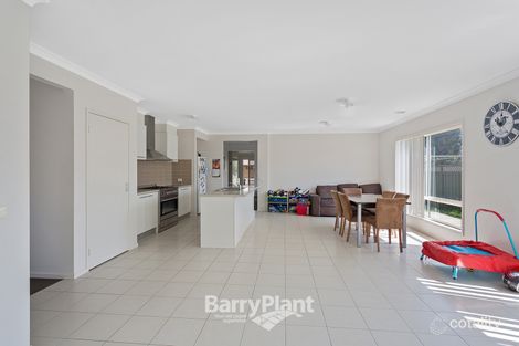 Property photo of 45 Edmund Street Pakenham VIC 3810