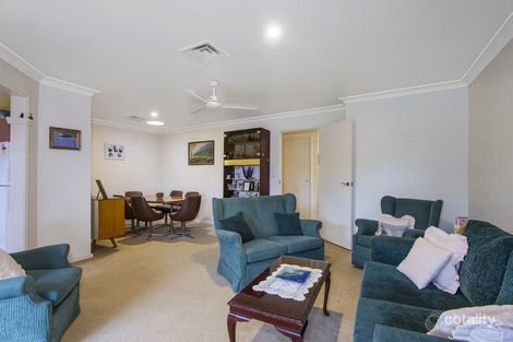 Property photo of 2/12-20 Kinarra Avenue Wyoming NSW 2250