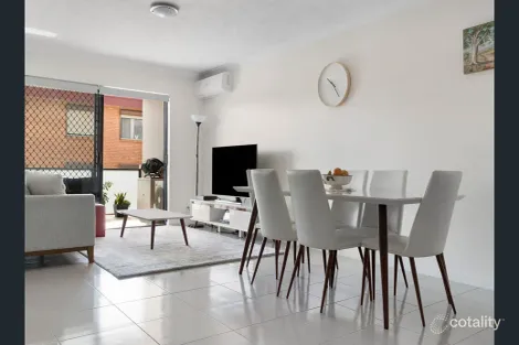 Property photo of 4/11 View Street Chermside QLD 4032