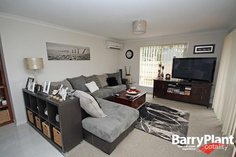 Property photo of 13 Rieniets Way Yinnar VIC 3869