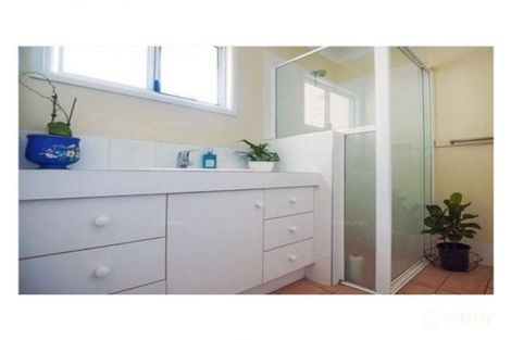 Property photo of 4 Raffin Crescent Calamvale QLD 4116