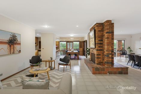 Property photo of 18 Ballamore Crescent Doncaster VIC 3108