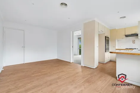 Property photo of 71 Fincham Crescent Wanniassa ACT 2903