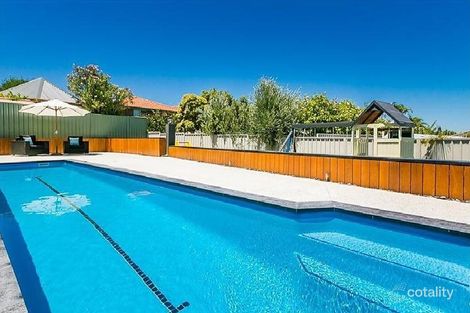Property photo of 4 Curl Court Kallaroo WA 6025
