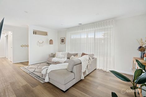 Property photo of 25 Dion Drive Carrum Downs VIC 3201