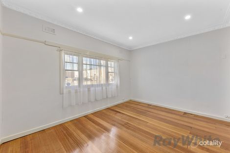 Property photo of 1 Erica Avenue St Albans VIC 3021