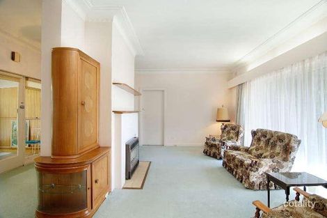 Property photo of 24 The Boulevard Balwyn North VIC 3104