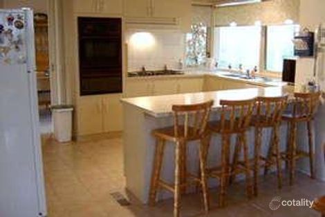 Property photo of 13 Mistletoe Close Knoxfield VIC 3180