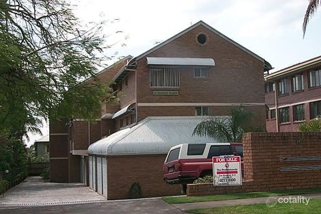 27 Crown St, Holland Park West, QLD 4121