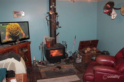 Property photo of 39 Twenty First Street Eildon VIC 3713