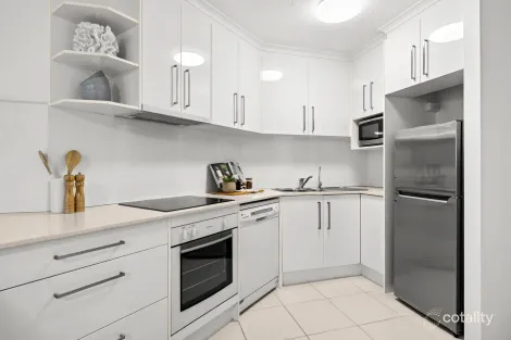 Property photo of 4/1093 Gold Coast Highway Palm Beach QLD 4221