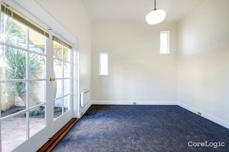2/5 Palm Ct, St Kilda East, VIC 3183