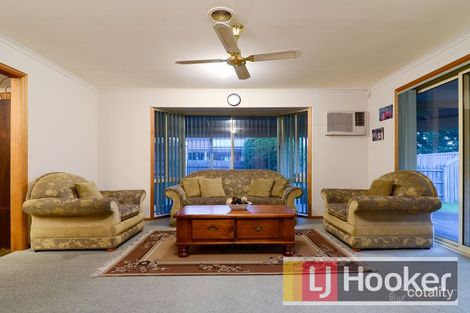 Property photo of 9 Manatoka Crescent Hampton Park VIC 3976