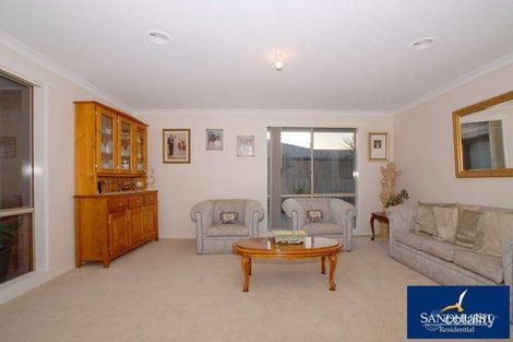 Property photo of 32 Postregna Way Skye VIC 3977