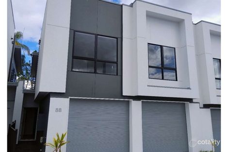 Property photo of 8 Lawrence Lyons Place Kenmore QLD 4069