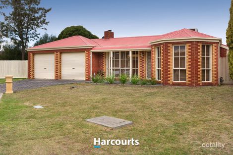 Property photo of 9 Yandilla Court Berwick VIC 3806