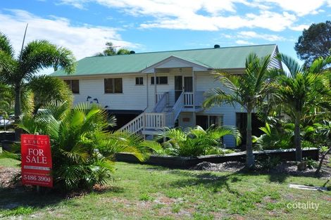 Property photo of 25 Manooka Drive Rainbow Beach QLD 4581