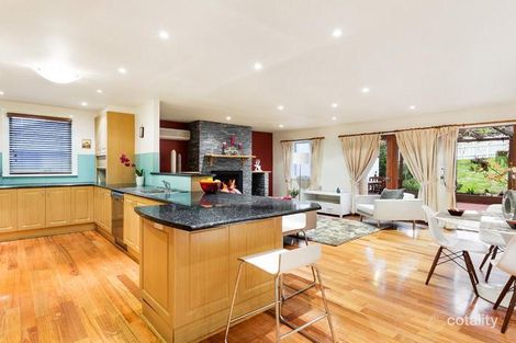 Property photo of 24 Koolkuna Avenue Doncaster VIC 3108