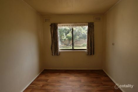 Property photo of 16 Boronia Avenue Woy Woy NSW 2256