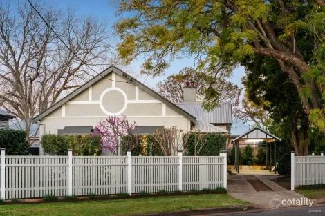 18 Short St, Lorn, NSW 2320