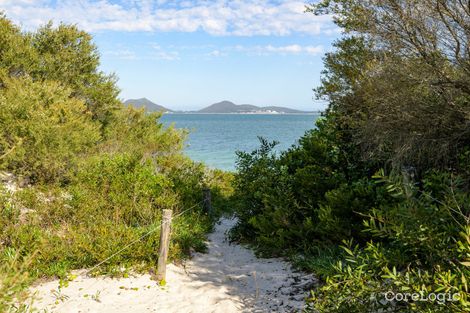 Property photo of 21 The Boulevarde Hawks Nest NSW 2324