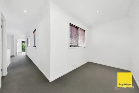 Property photo of 10 Maahu Amble Mernda VIC 3754