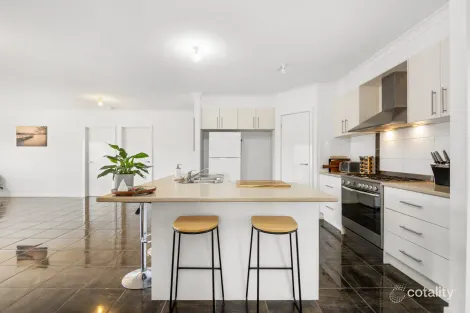 Property photo of 1 Hazel Place Bannockburn VIC 3331