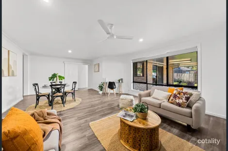 Property photo of 4 Piccadilly Place Forest Lake QLD 4078
