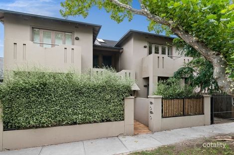2/81 Mitford St, Elwood, VIC 3184