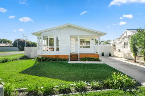 Property photo of 6 Meredith Avenue Lemon Tree Passage NSW 2319