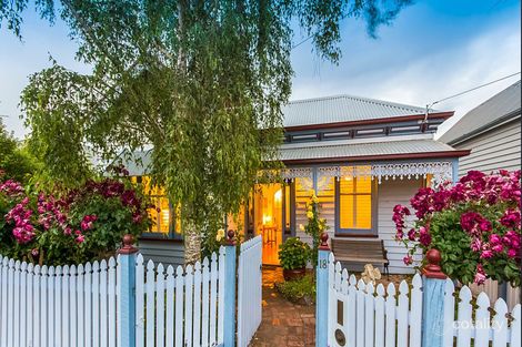 18 Catherine St, Geelong West, VIC 3218