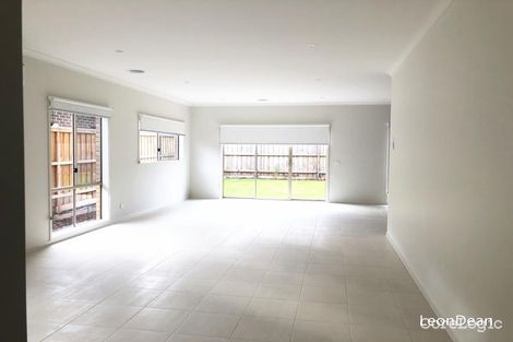 Property photo of 23 Patricia Loop Keysborough VIC 3173