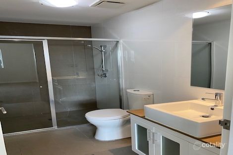 Property photo of 402/26-32 Marsh Street Wolli Creek NSW 2205