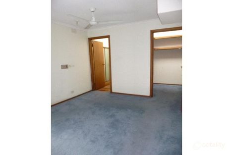Property photo of 5 Dobson Court Dandenong North VIC 3175